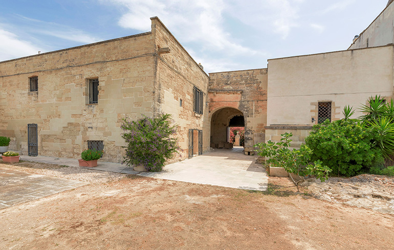 masseria specchiulla ingresso