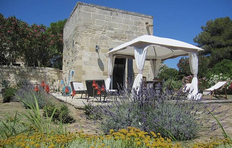 la pagghiara masseria specchiulla esterno